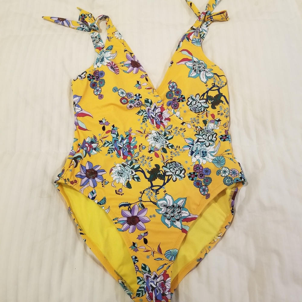 Jessica Simpson Swimsuit